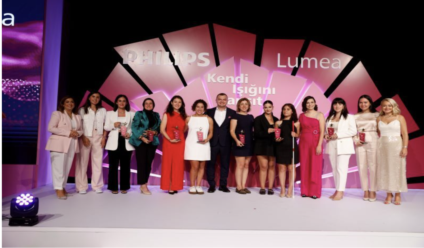 Philips Lumea Kendi Işığını Yansıtanlar” ödülleri ilk kez sahiplerini buldu 